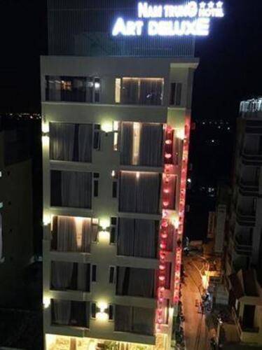 Art Deluxe Hotel