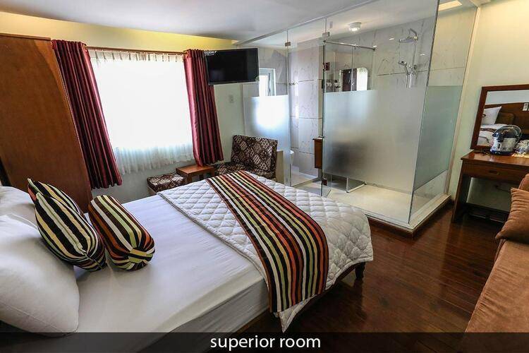 Art Deluxe Hotel