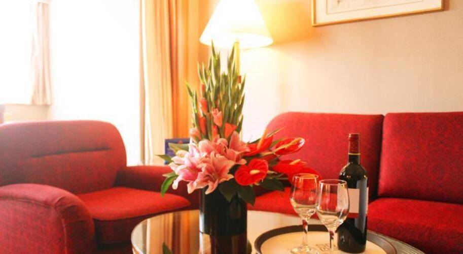 The Presidential Hotel