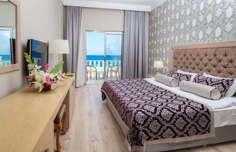 La Perla Hotel Kemer (Ex.Maya World Imperial)