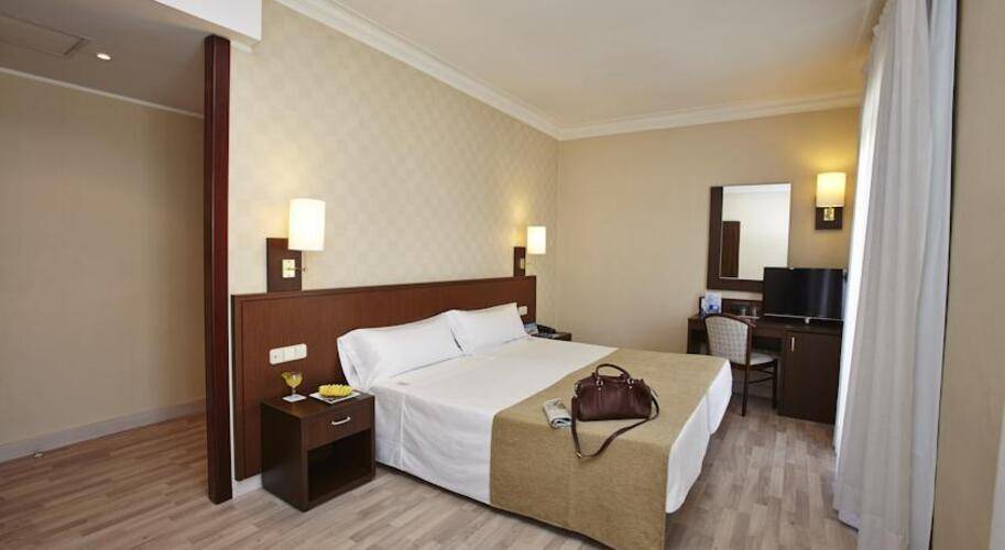 Hcc Taber Hotel