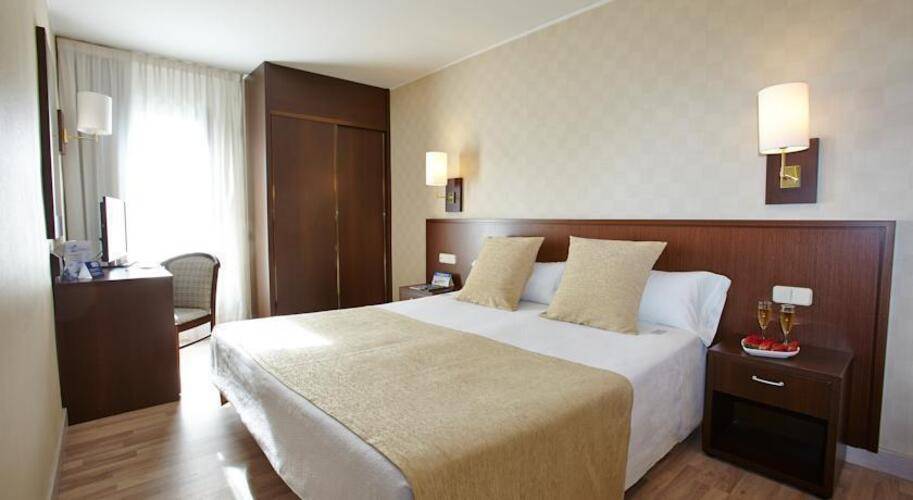 Hcc Taber Hotel