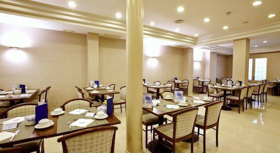 Hcc Taber Hotel