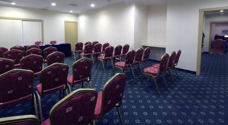 Hcc Taber Hotel