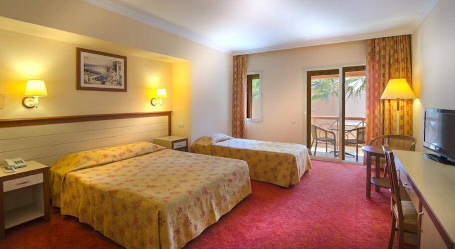 Majesty Club Kustur Hotel