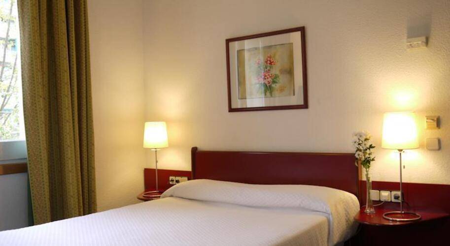 Casual Colours Barcelona (Ex. Medium Prisma Hotel) — фото 15