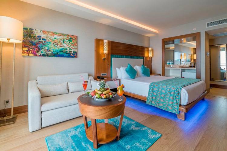 Ramada Resort By Wyndham Kusadasi & Golf