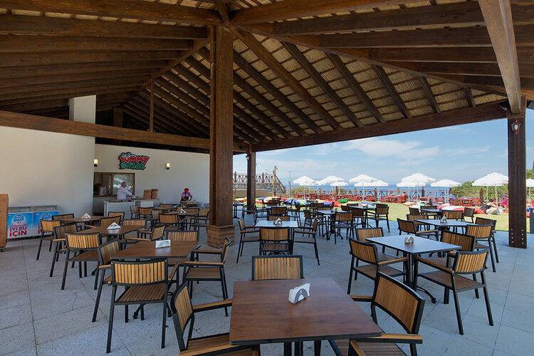 Ramada Resort By Wyndham Kusadasi & Golf
