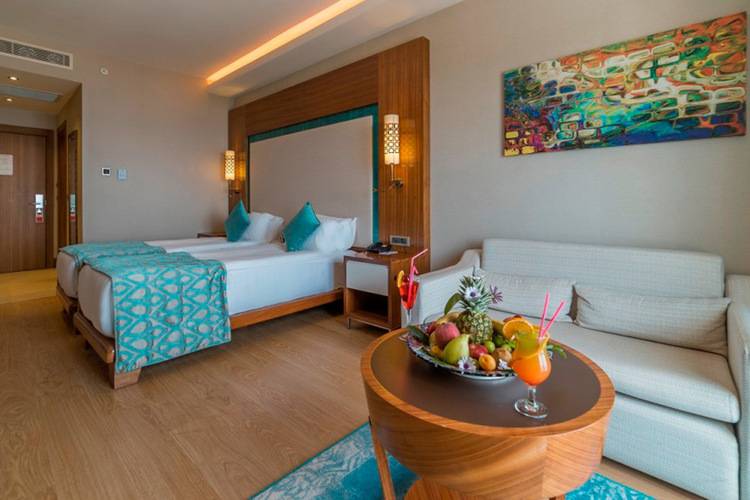 Ramada Resort By Wyndham Kusadasi & Golf