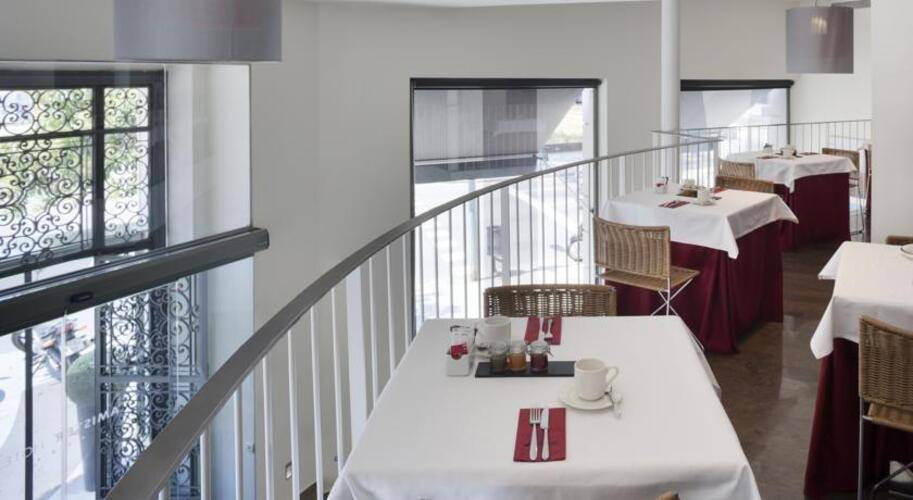 Sercotel Amister Art Hotel — фото 14