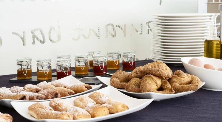 Sercotel Amister Art Hotel — фото 11