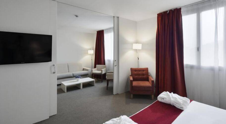 Sercotel Amister Art Hotel — фото 20