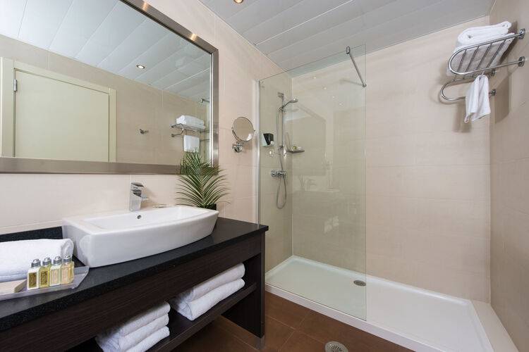 Capri By Fraser — фото 9