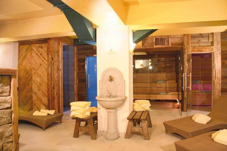 Dolomiti Hotel & Club
