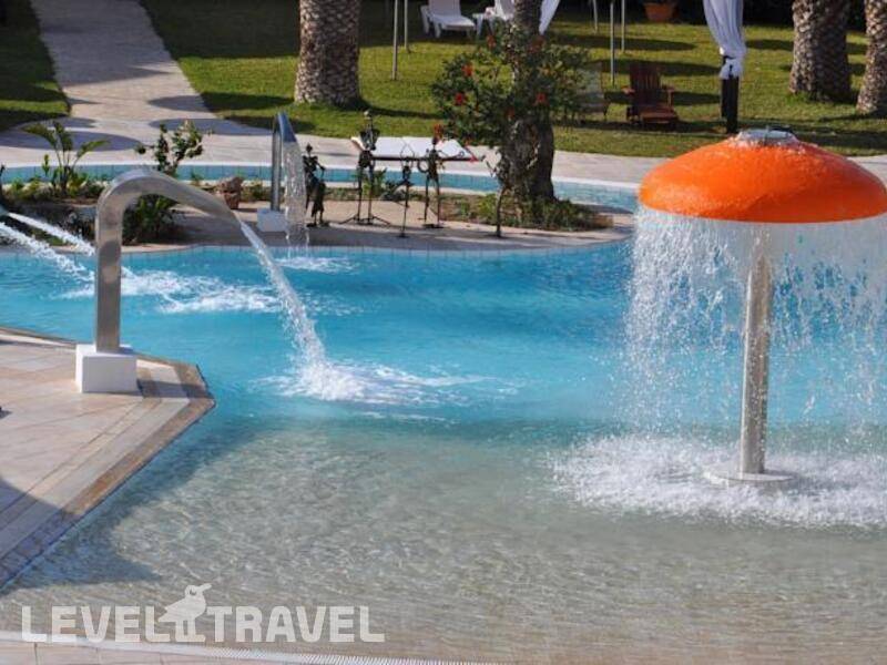 Фотография La Couronne Hotel