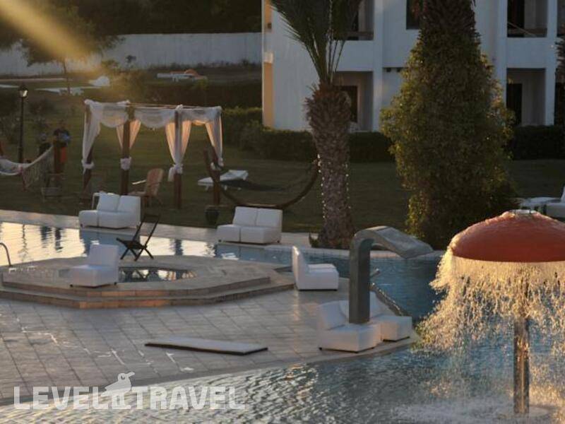 Фотография La Couronne Hotel