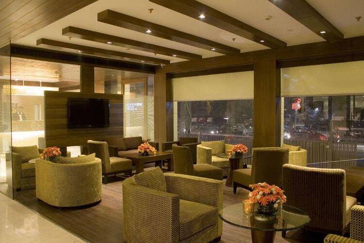 Shervani Nehru Palace Hotel