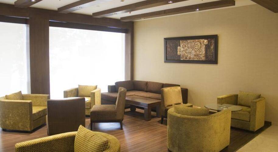 Shervani Nehru Palace Hotel