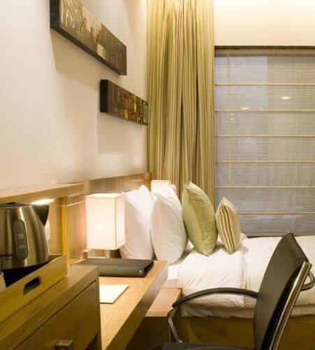 Shervani Nehru Palace Hotel