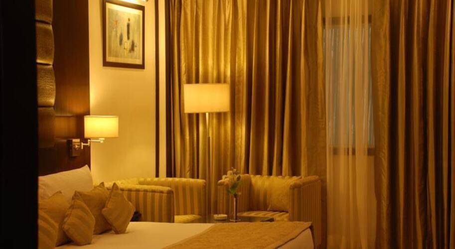 Shanti Palace Hotel