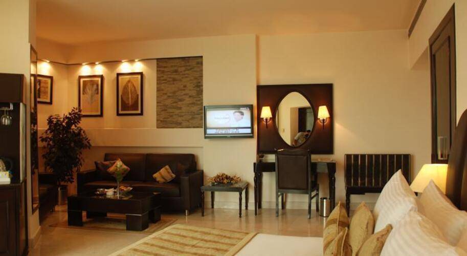 Shanti Palace Hotel