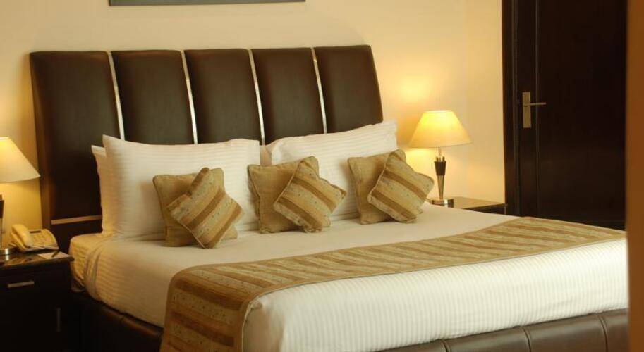 Shanti Palace Hotel