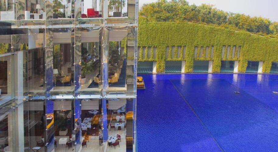 The Oberoi Gurgaon Hotel