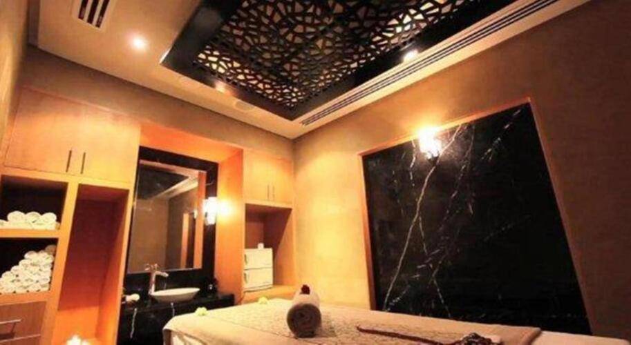 Radisson Blu Marina Hotel Connaught Place
