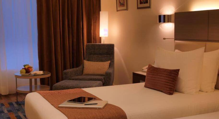 Radisoon Blu Hotel Greater Noida