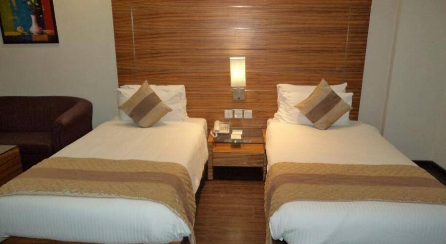 Mapple Emerald Hotel