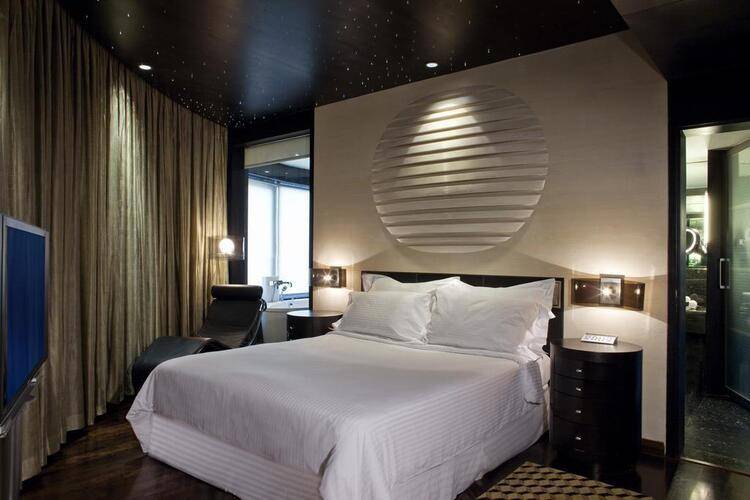 Le Meridien New Delhi Hotel