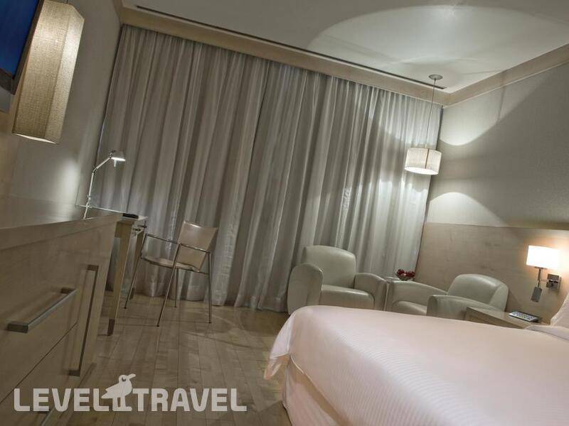 Фотография Le Meridien New Delhi Hotel Фотография Le Meridien New Delhi Hotel