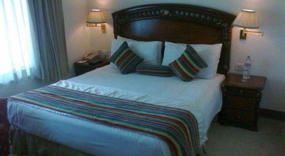 Royal Plaza Hotel