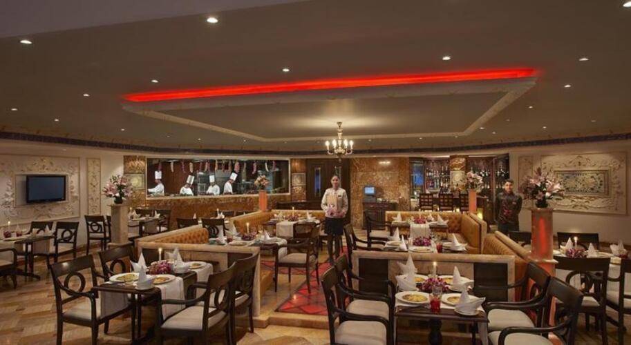 Royal Plaza Hotel