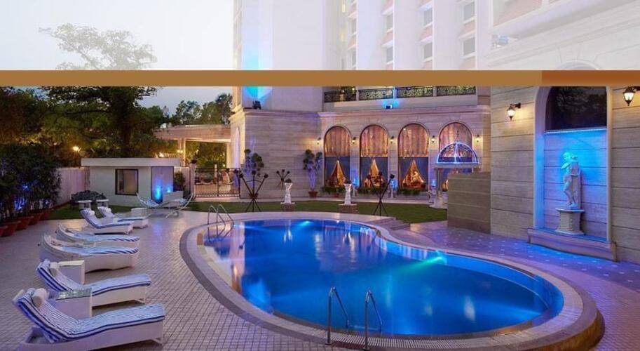 Royal Plaza Hotel