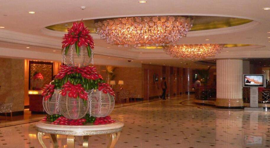Royal Plaza Hotel