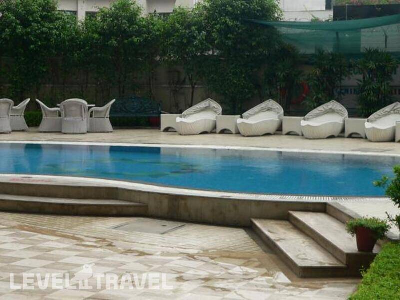 Фотография Royal Plaza Hotel Фотография Royal Plaza Hotel