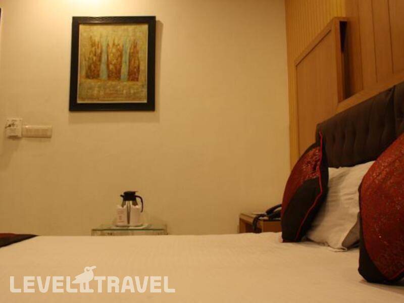 Фотография Apra International Hotel