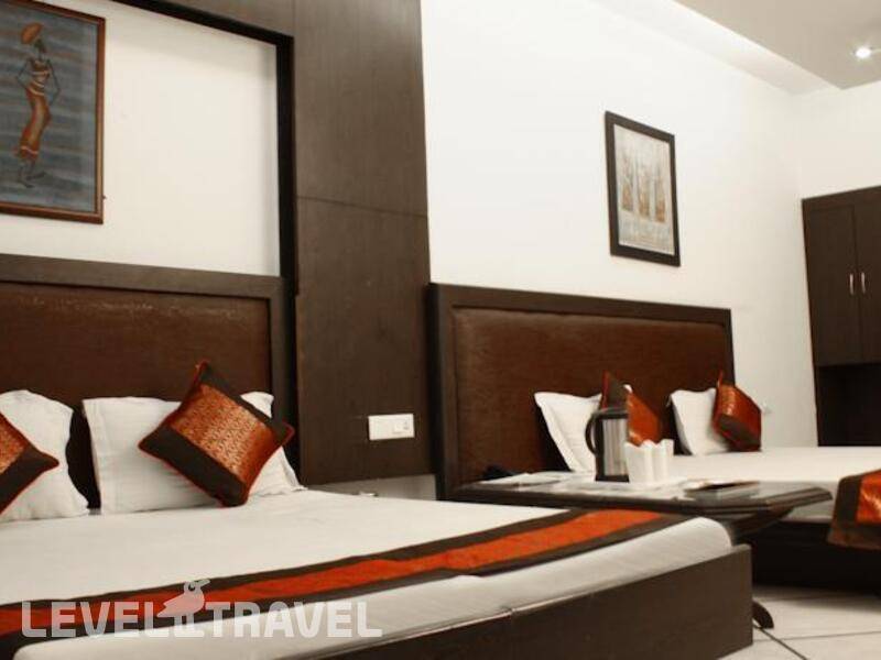 Фотография Apra International Hotel