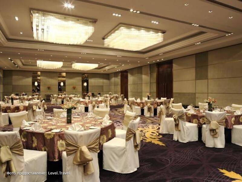 Фотография Holiday Inn New Delhi Mayur Vihar Noida (Ex. Doubletree By Hilton Hotel New Delhi Noida Mayur) Фотография Holiday Inn New Delhi Mayur Vihar Noida (Ex. Doubletree By Hilton Hotel New Delhi Noida Mayur)