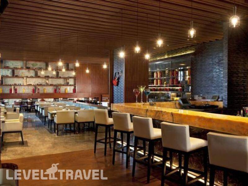 Фотография Holiday Inn New Delhi Mayur Vihar Noida (Ex. Doubletree By Hilton Hotel New Delhi Noida Mayur) Фотография Holiday Inn New Delhi Mayur Vihar Noida (Ex. Doubletree By Hilton Hotel New Delhi Noida Mayur)