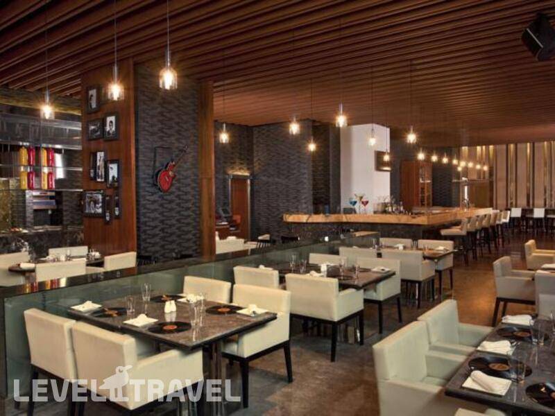 Фотография Holiday Inn New Delhi Mayur Vihar Noida (Ex. Doubletree By Hilton Hotel New Delhi Noida Mayur) Фотография Holiday Inn New Delhi Mayur Vihar Noida (Ex. Doubletree By Hilton Hotel New Delhi Noida Mayur)