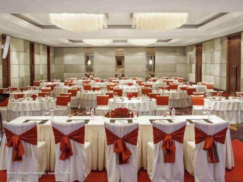 Фотография Holiday Inn New Delhi Mayur Vihar Noida (Ex. Doubletree By Hilton Hotel New Delhi Noida Mayur) Фотография Holiday Inn New Delhi Mayur Vihar Noida (Ex. Doubletree By Hilton Hotel New Delhi Noida Mayur)