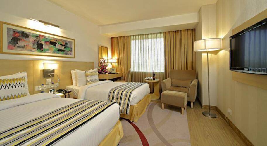 Country Inn By Carlson Saket Hotel