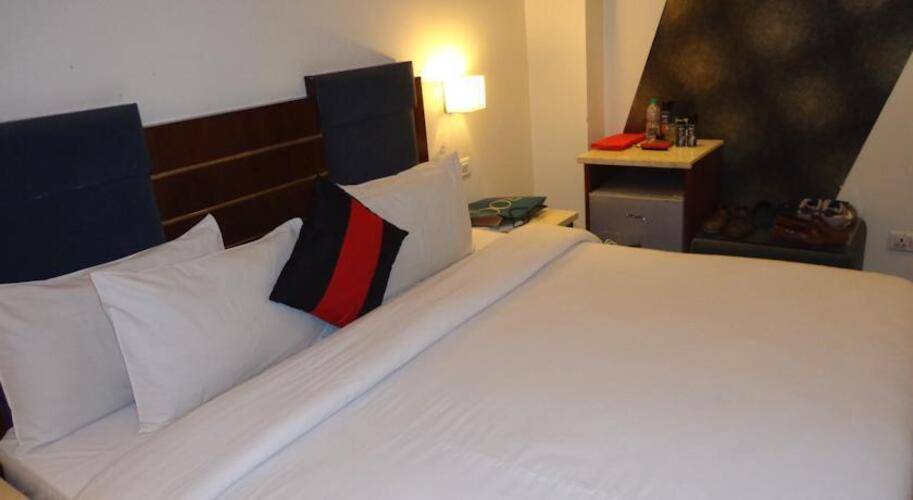 Aura Hotel