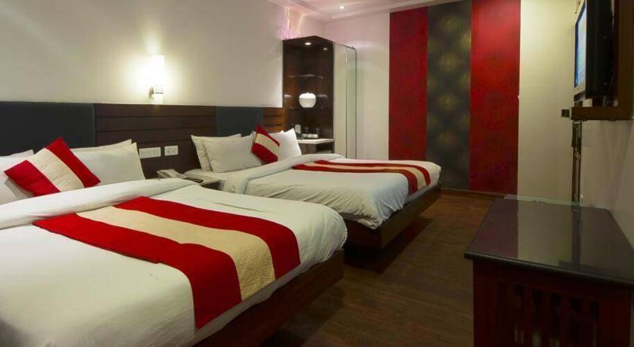 Aura Hotel