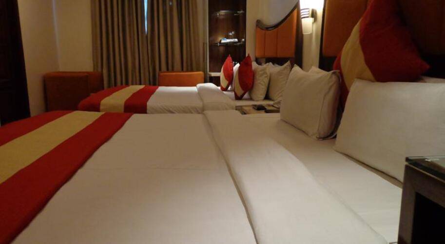 Aura Hotel