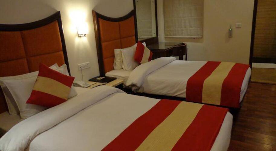 Aura Hotel