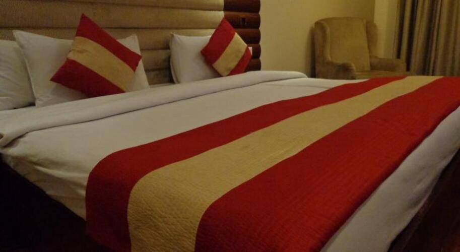 Aura Hotel