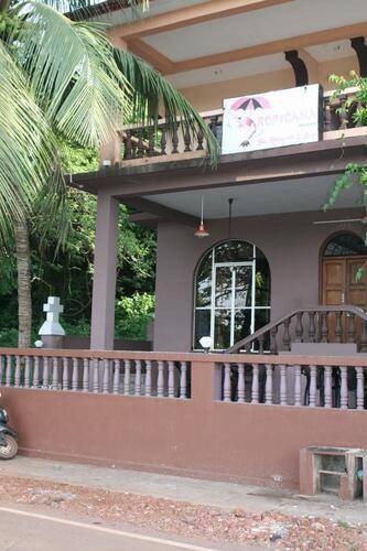 Tropicana Riverside Guest House